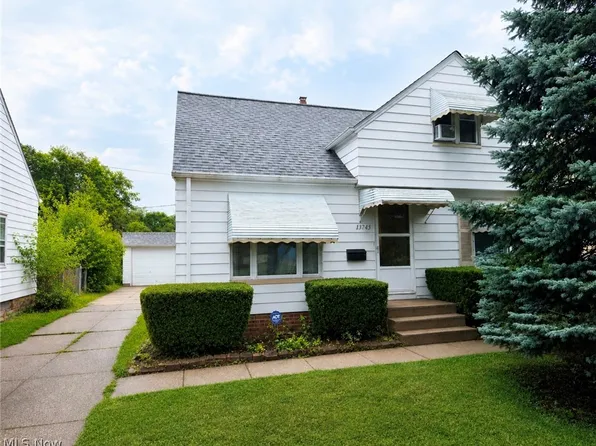 13745 Hathaway Rd, Garfield Heights, OH 44125