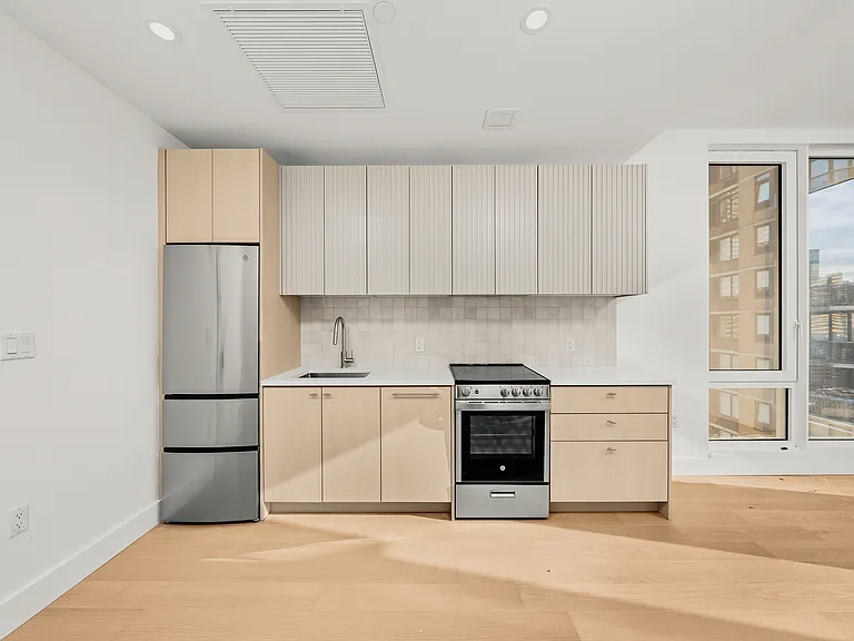 250 W 49th St #52305 — Photo 1