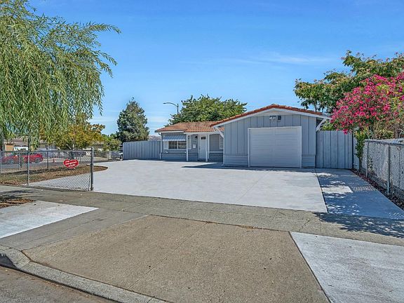 5th image of 2142 Nassau Dr