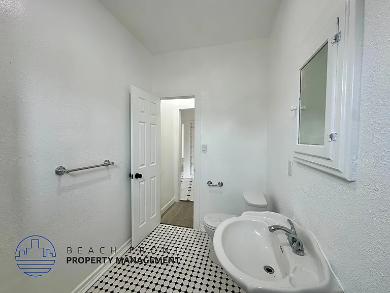 2214 S Leland St — Photo 13