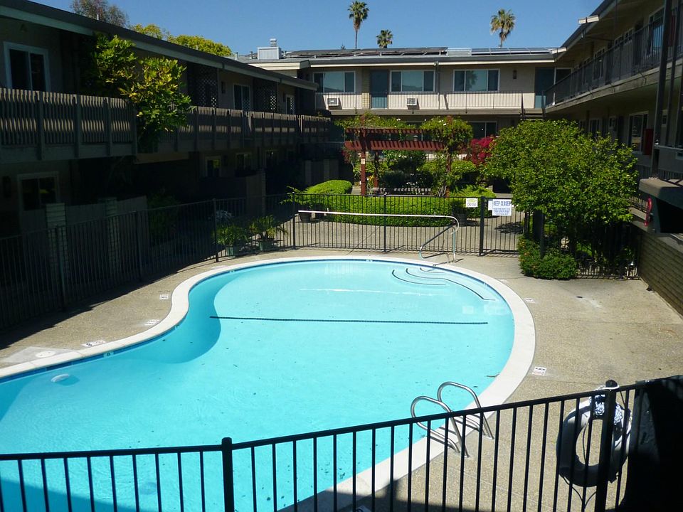 1st image of 4775 Atherton Ave APT 30