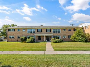 2503 W Thirteen Mile Rd APT 18, Royal Oak, MI 48073