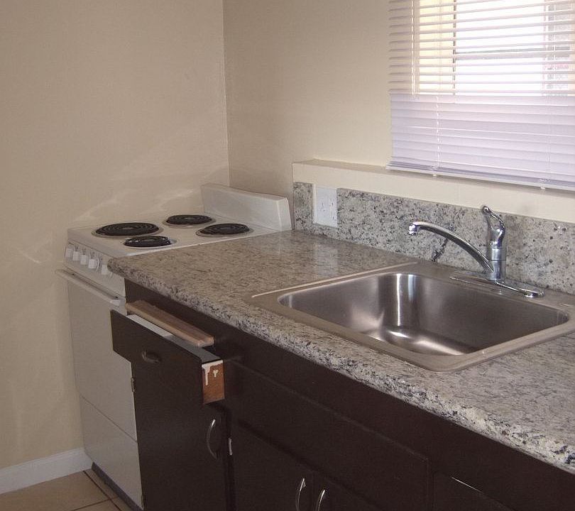 1st image of 1928 N Marianna Ave APT 204