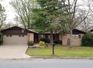 707 N Woodland Dr, Rogers, AR 72756