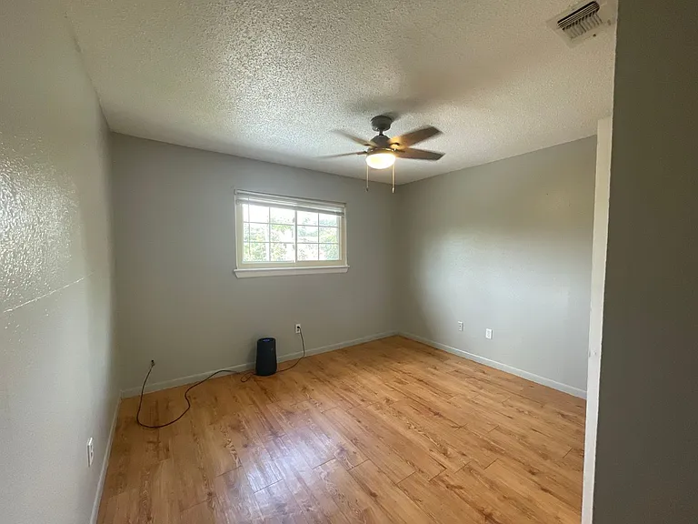 4625 Vail St — Photo 23