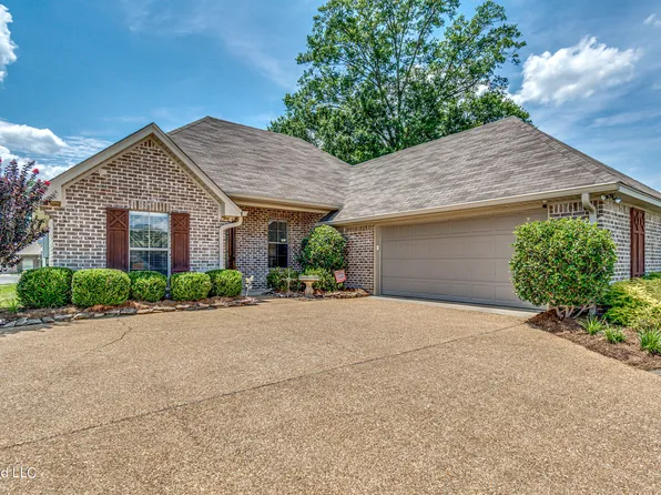 123 Woodridge, Pearl, MS 39208
