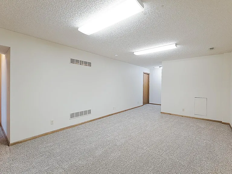 3222 S 51st Pl — Photo 21