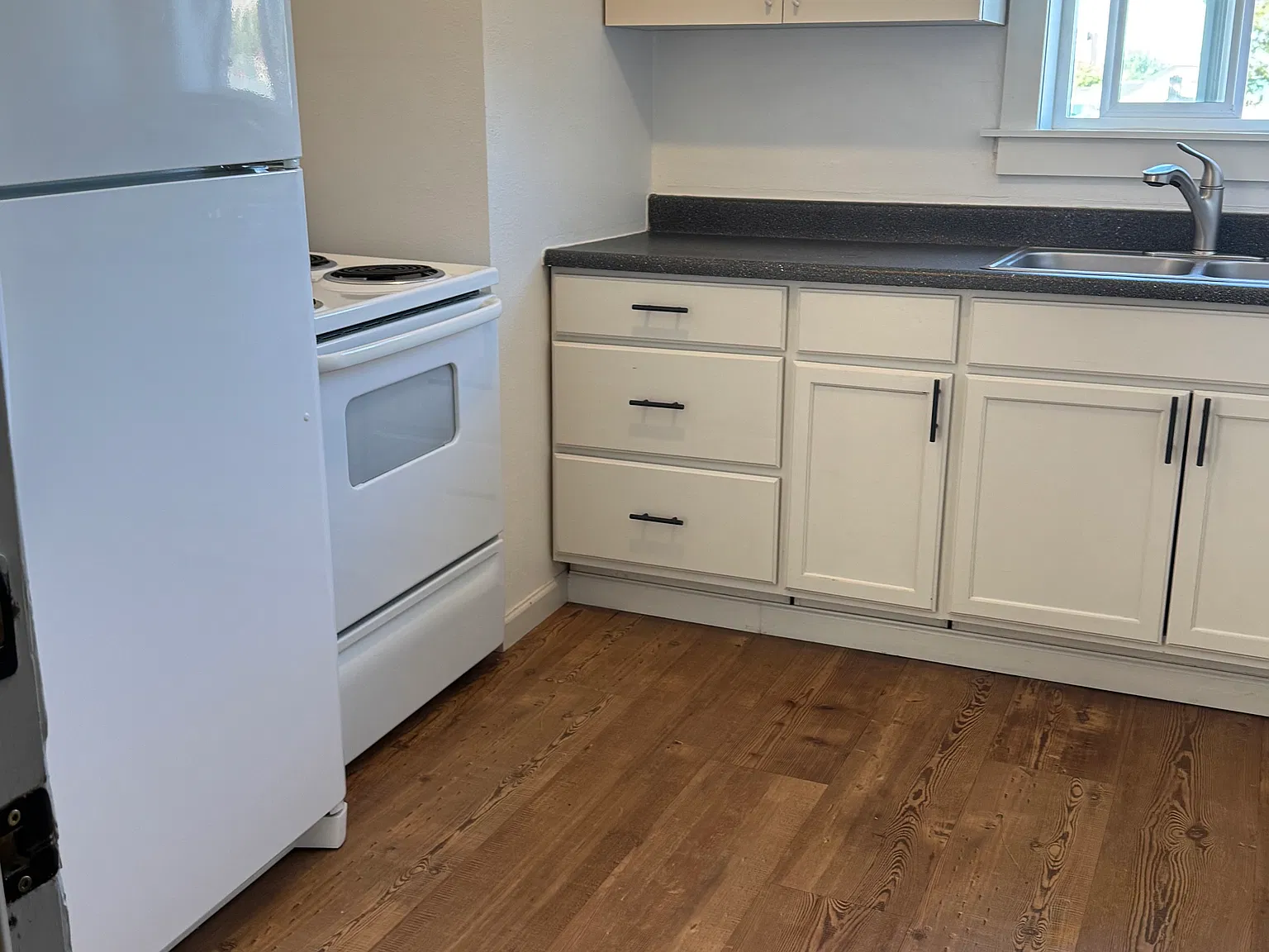 1 bed, 450 sqft, $765 — Photo 4