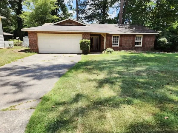 6418 Charter Oaks Cir, Columbus, GA 31909