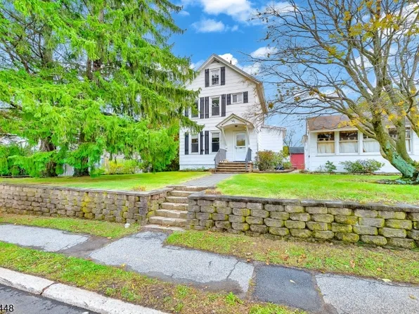 41 Woodside Ave, Newton Town, NJ 07860