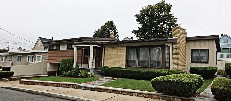 1st image of 14 Amelia Ave