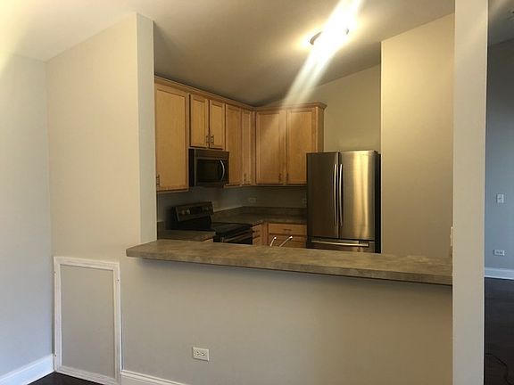 5th image of 2121 Silverstone Dr #2121