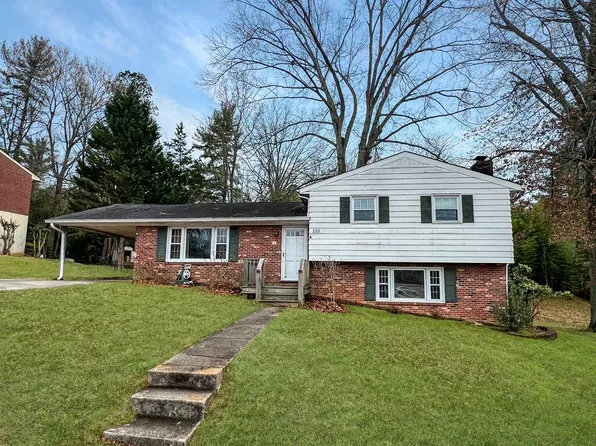 133 Eden Pl, Danville, VA 24540