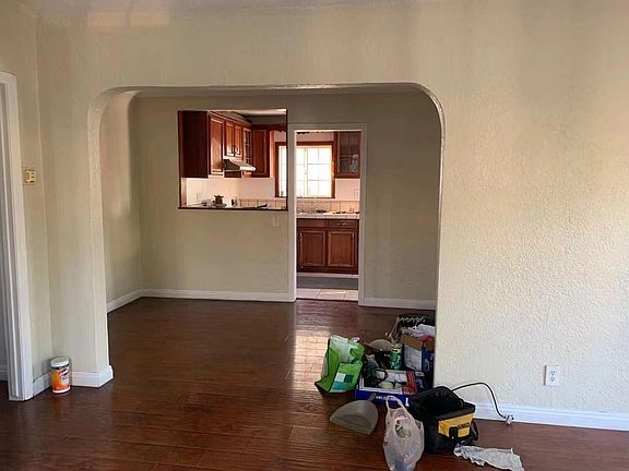 3rd image of 2665 Lexington Ave #2741