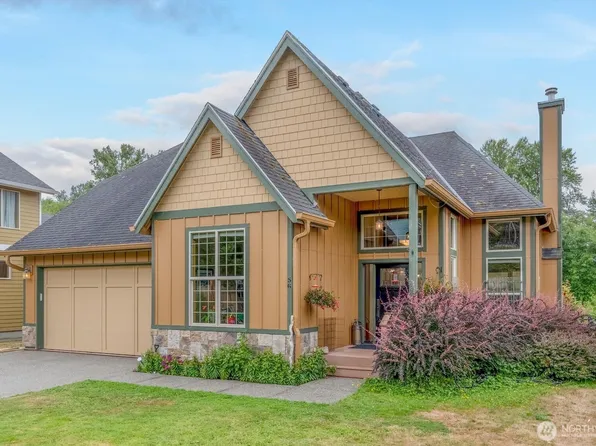 56 Marina Drive, Cathlamet, WA 98612