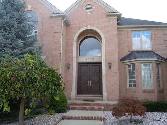 2nd image of 4527 Gaylord Dr
