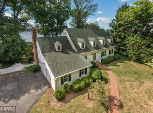 4001 Belle Rive Ter, Alexandria, VA 22309