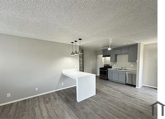 38703 Larkin Ave #2 — Photo 3