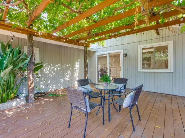 10405 Stern Ave, Cupertino, CA 95014