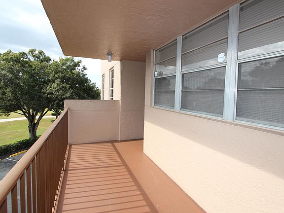 3rd image of 9531 Seagrape Dr APT 301