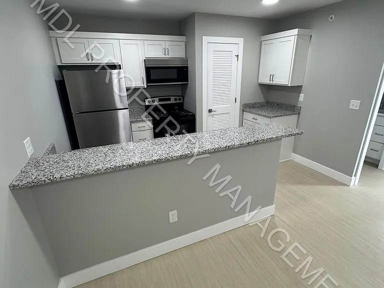 4949 Garfield Rd — Photo 6