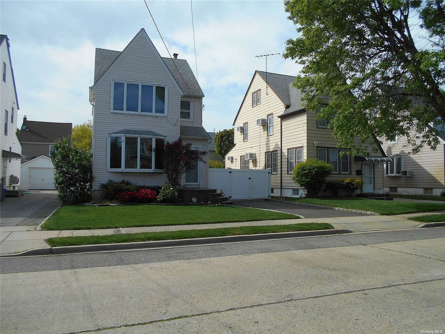 53 Liggett Road, Valley Stream, NY 11581 Zillow