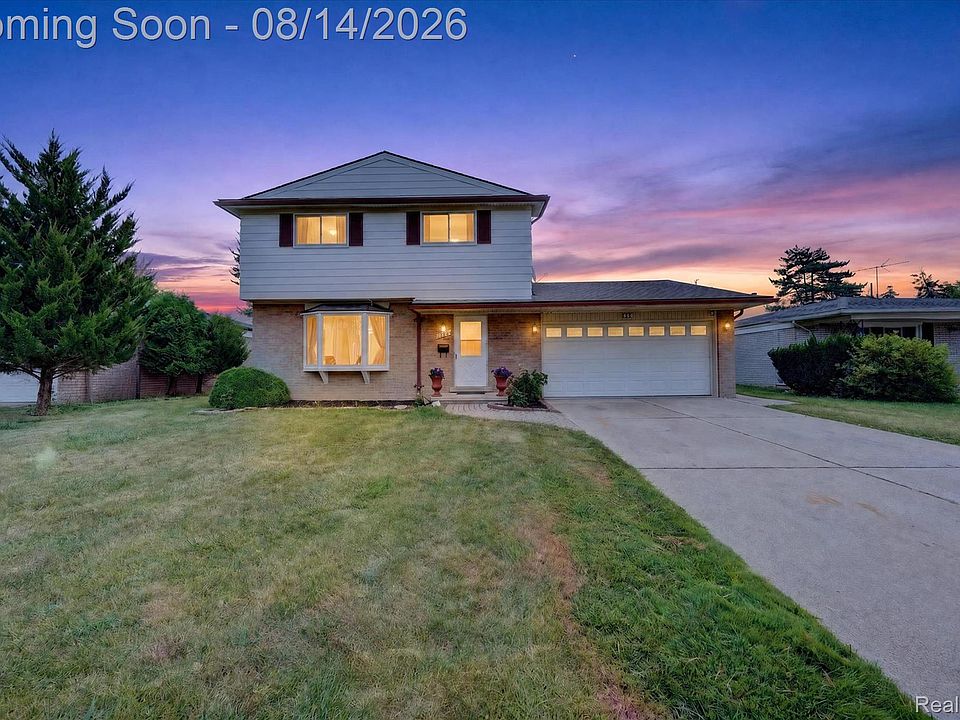 1st image of 33124 Breckenridge Dr