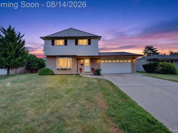 33124 Breckenridge Dr, Sterling Heights, MI 48310