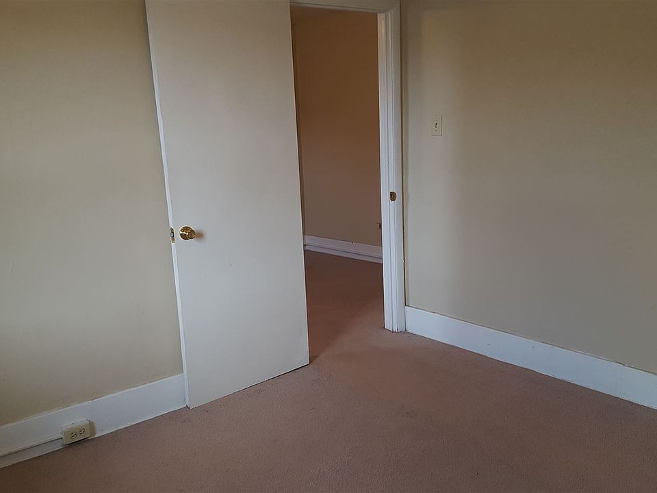 528 #2 bedroom 2