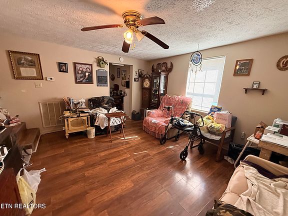 4th image of 1031 Dryden Loop