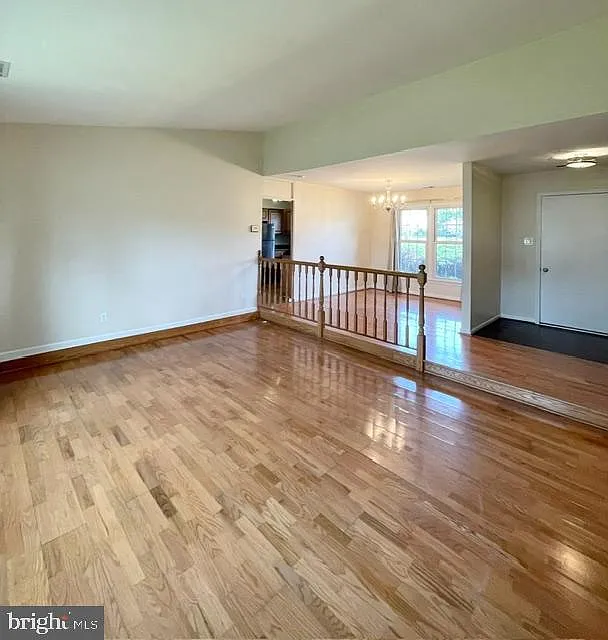 4 bed, 2.0 bath, 1637 sqft, $3,350 — Photo 4