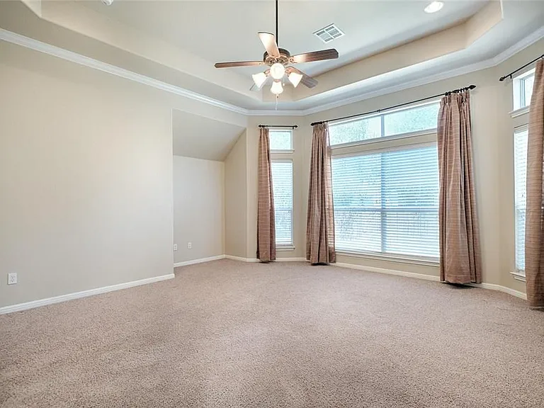 16228 Old Baldy Dr — Photo 10