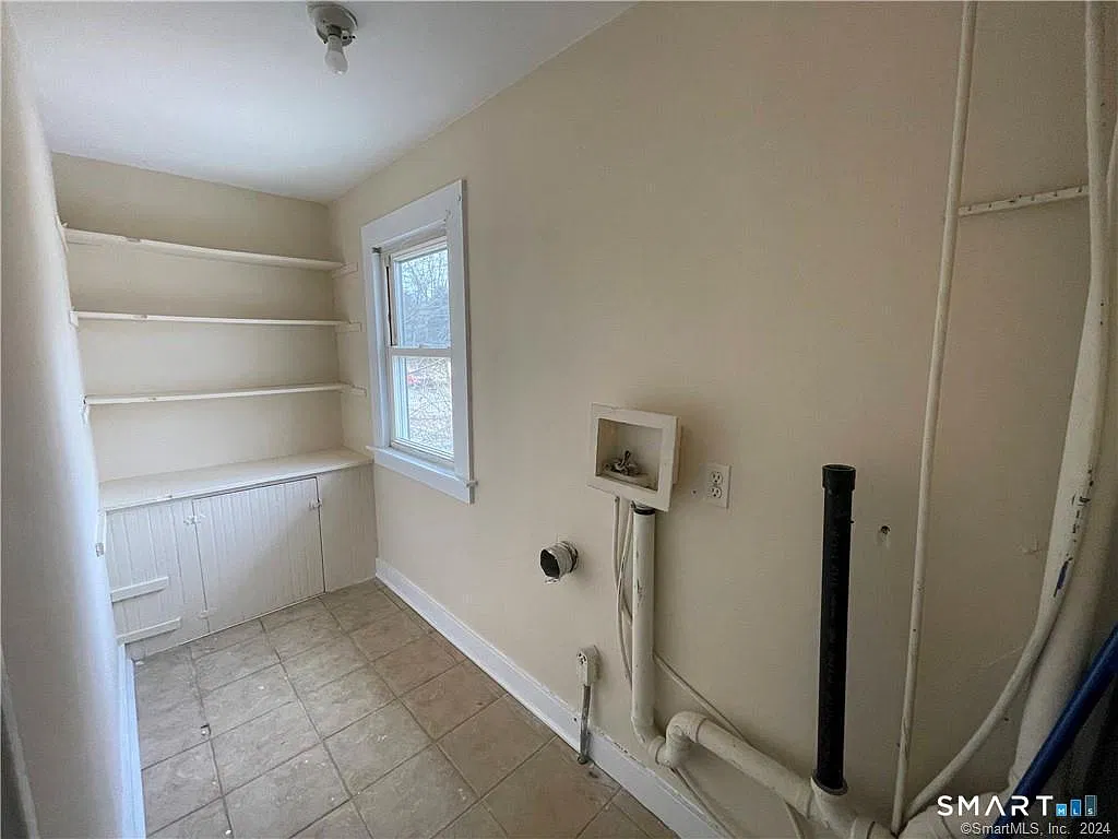 2 bed, 1.0 bath, 1019 sqft, $1,450 — Photo 2