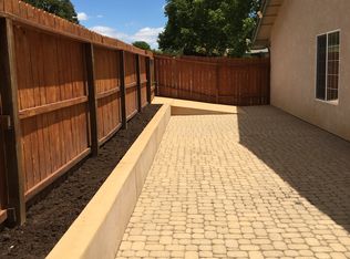 10 Suncrest Dr, Templeton, CA 93465