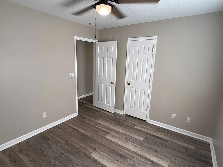107 Daneswood Ct — Photo 6