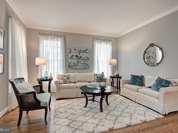 3rd image of 8284 Private Ln