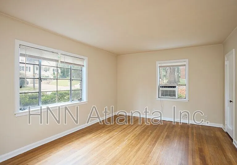 1337 Briarwood Dr NE #1 — Photo 3