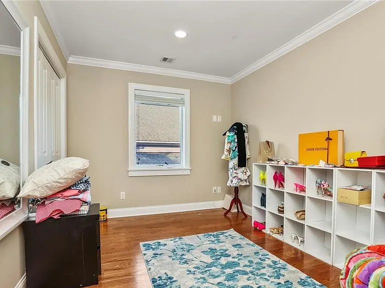 87 Gainsborg Ave — Photo 11
