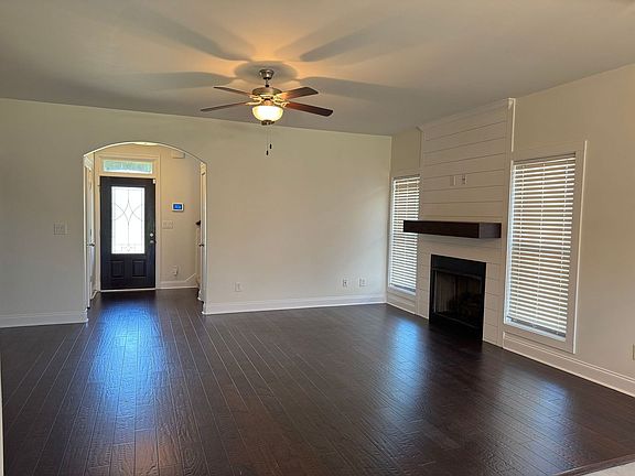 3rd image of 245 John Duke Tyler Blvd