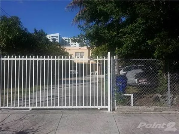 527 NW 34th St, Miami, FL 33127