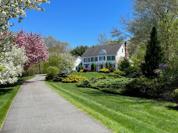 36 Manzoni Farm Drive, Madison, CT 06443