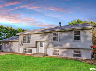 2618 S Saint Agnes Ct, Peoria, IL 61607