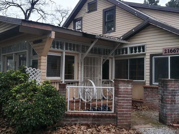 2nd image of 21667 Riverview Dr