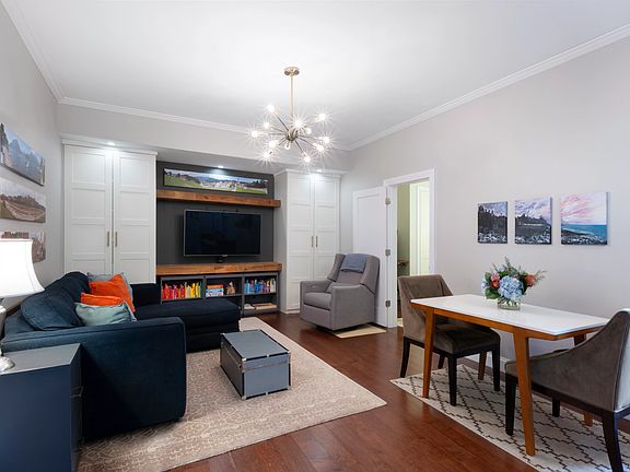 2nd image of 310 W 99th St APT 305