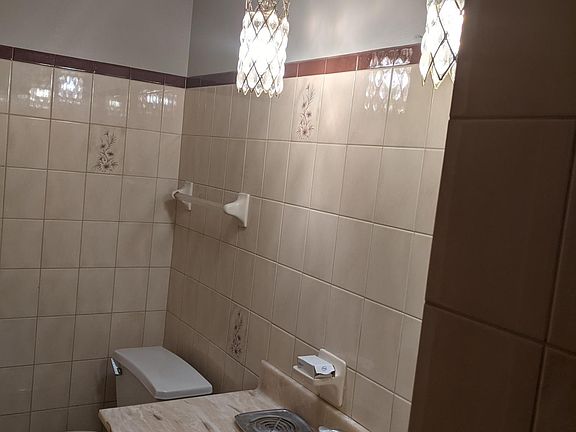 5th image of 24237 Vincent Dr