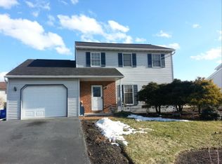 215 Hope Dr, Blandon, PA 19510