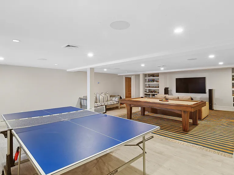 325 Mecox Rd — Photo 18
