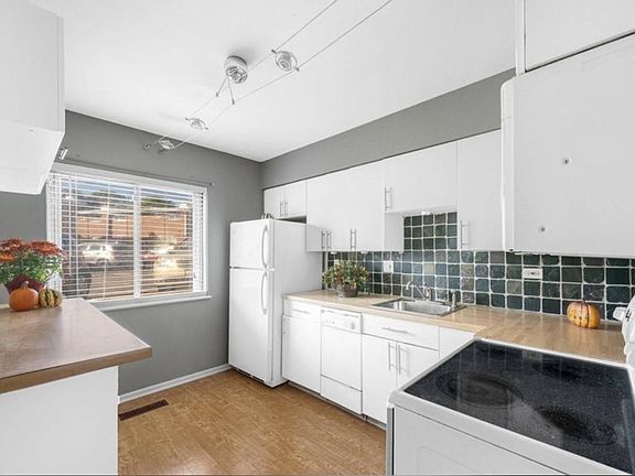 5th image of 501 E Prospect Ave APT 1C