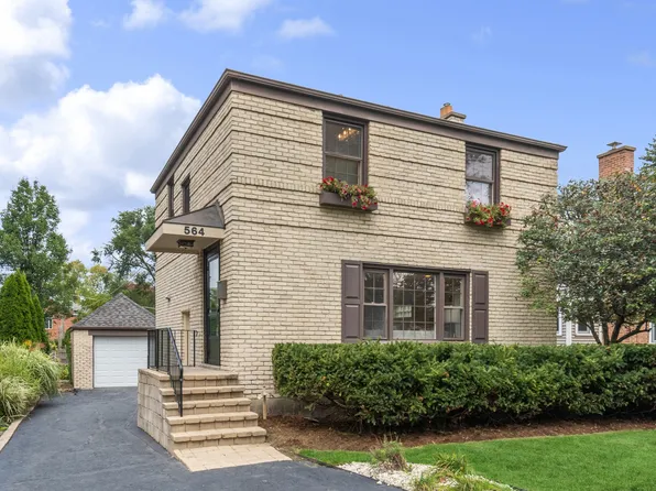 564 Whittier Ave, Deerfield, IL 60015