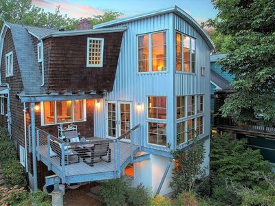 2036 23rd Avenue E, Seattle, WA, 98112